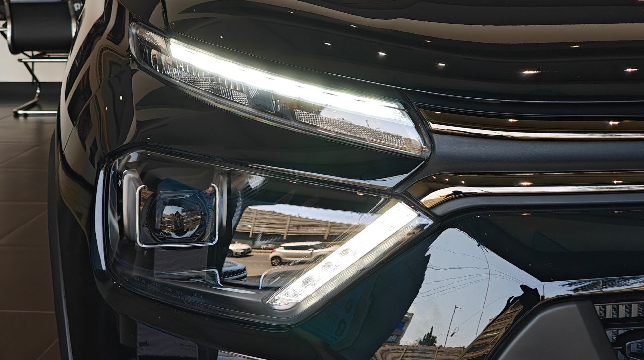 1744694325-citroen C3 Feel Drls In The New Mid Sp